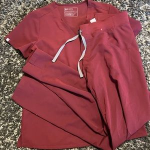 Small top small tall pants